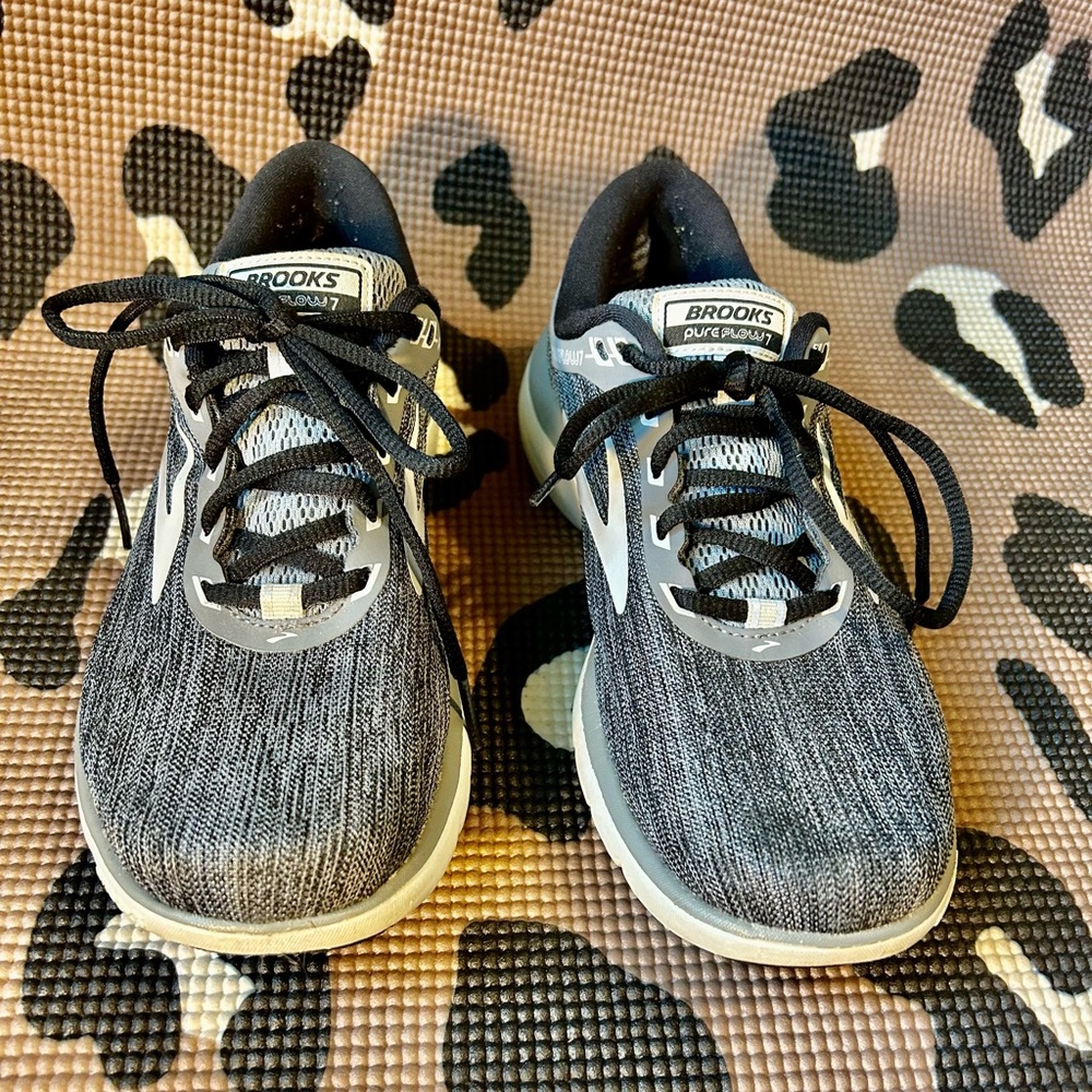 Womens Brooks Pureflow 7 shoes